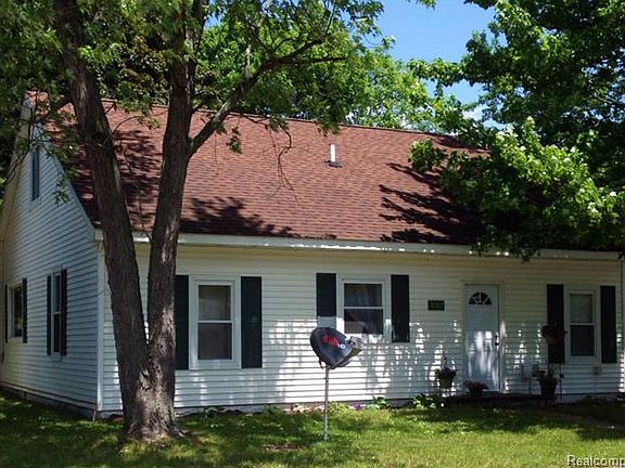 5th image of 801 E Baird St
