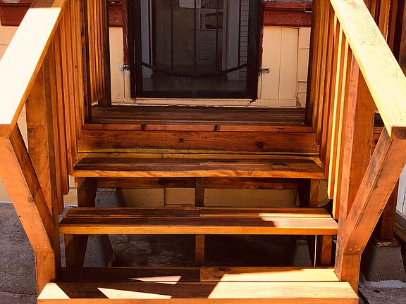 4th image of 530 McLane St