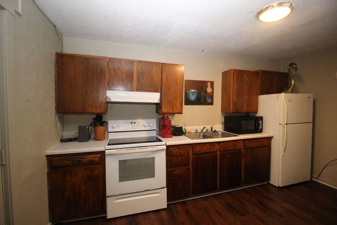 1 bed, 500 sqft, $650 — Photo 3