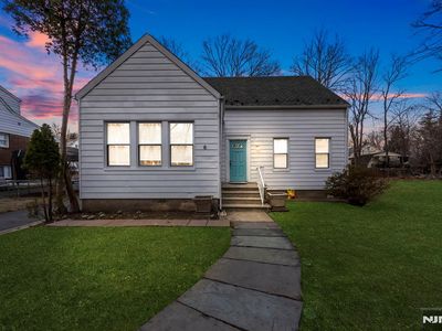 6 John St, Passaic, NJ, 07055