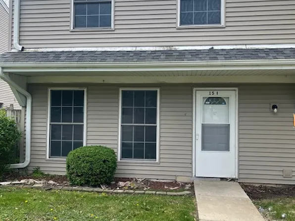 15I Fernwood Dr #I, Bolingbrook, IL 60440