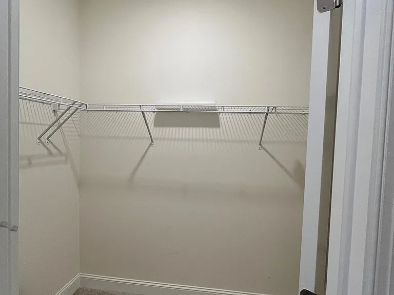 2563 Hutch Ln — Photo 17