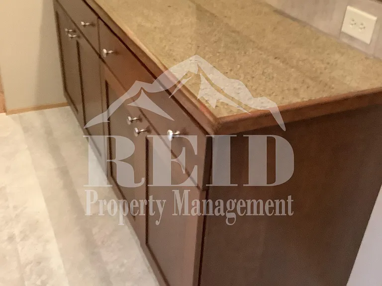 4813 Sandra Ln NE — Photo 13
