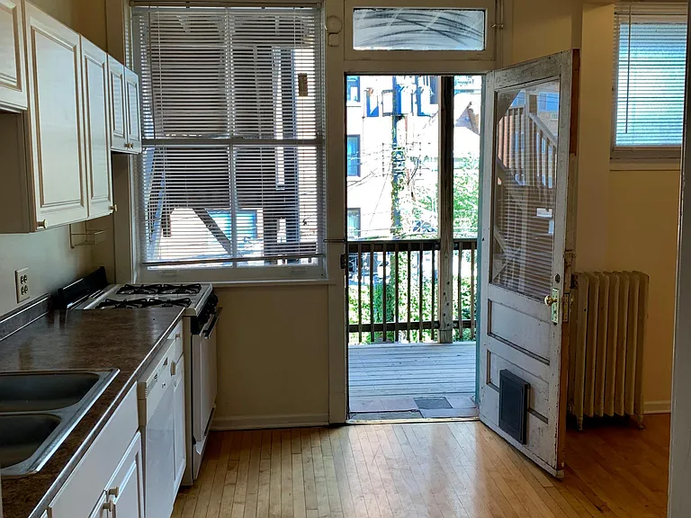 5857 N Kenmore Ave #2 — Photo 14