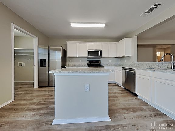 4th image of 612 Rock Brook Dr