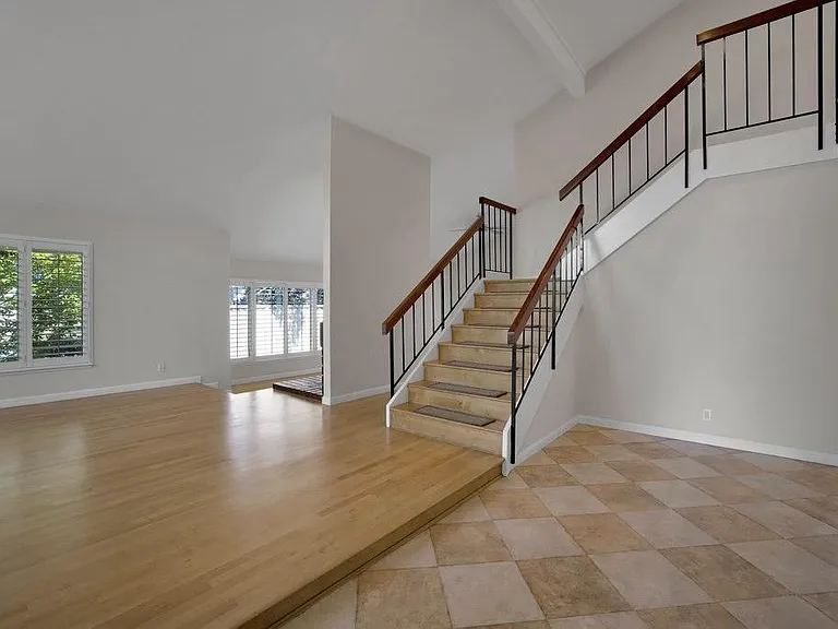 976 Pizarro Ln — Photo 13