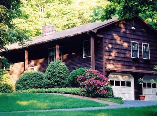 34 Lantern Park Ln S, Southbury, CT 06488