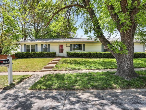 2400 Jenkee Dr, Florissant, MO 63031