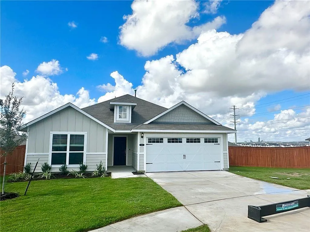 3 bed, 2.5 bath, 1534 sqft, $1,900 — Photo 1