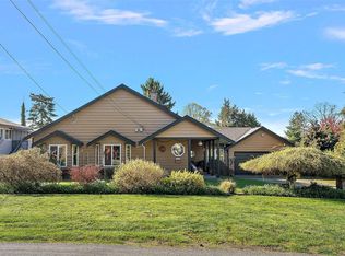 517 Tait St, Saanich, BC