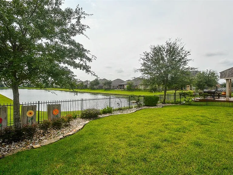 11518 Elizabeth Brook Dr — Photo 26