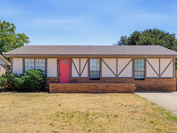 2nd image of 3665 Trinity Ln