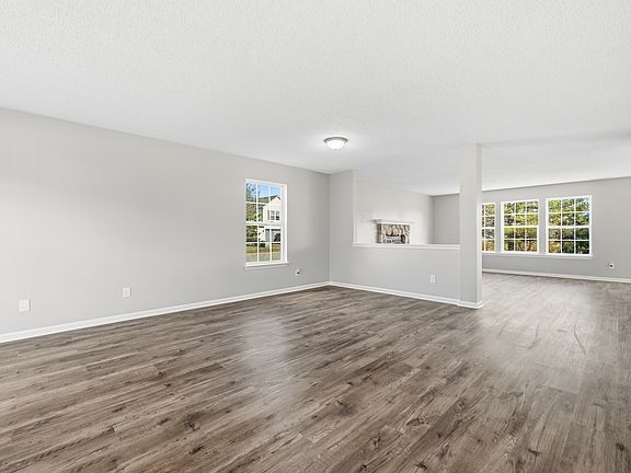 4th image of 10317 Hatherley Way