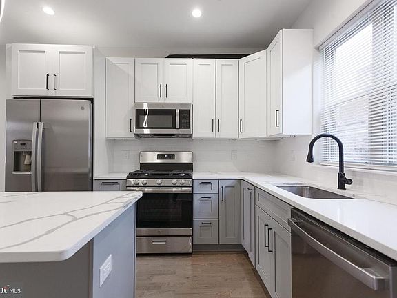 3rd image of 5126 Malcolm St