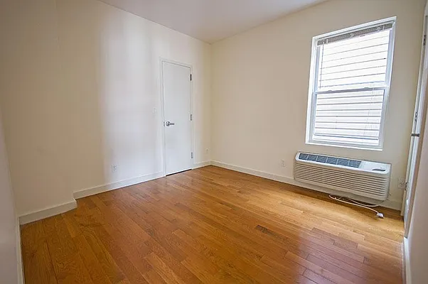 Rented by Level Group | media 14