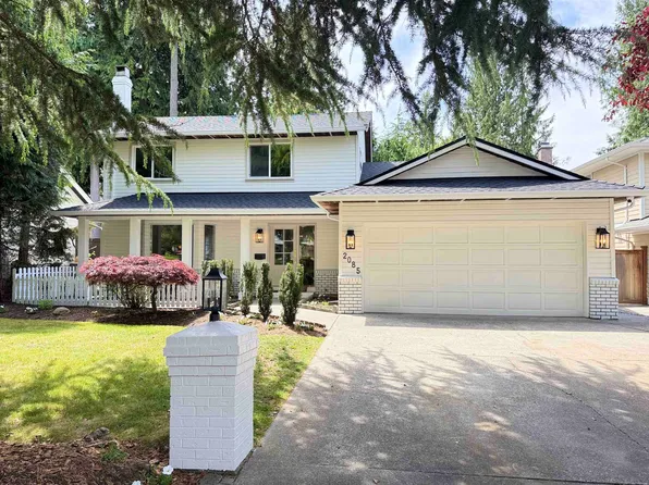 2085 Ocean Forest Dr, Surrey, BC V4A 6P1