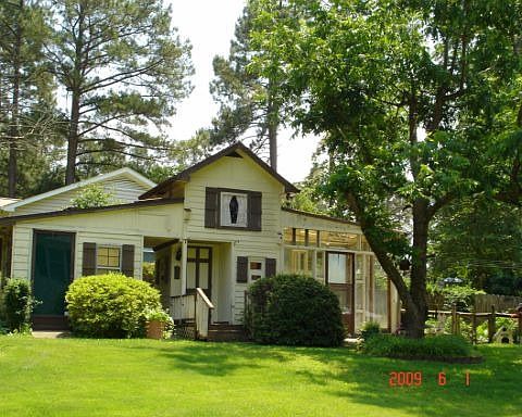Playhouse, Greenhouse and Shed