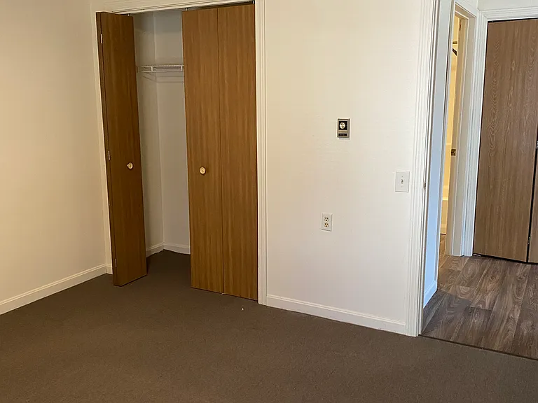 Valley Brook Village — Photo 11
