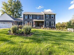 9020 Lake In The Woods Trl, Chagrin Falls, OH 44023