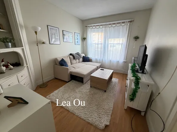 11 Mount Hood Rd, Brighton, MA