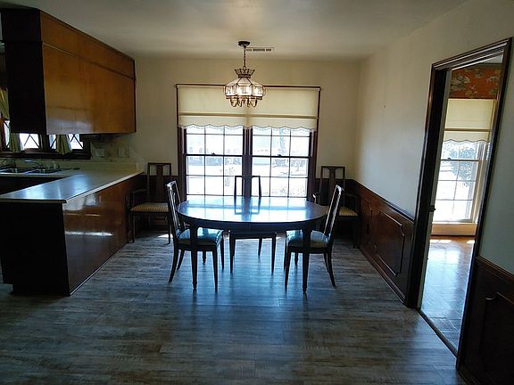 4th image of 4750 Heatherwood Dr