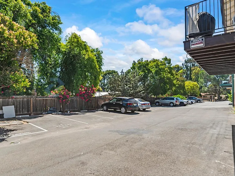 16730 Barnell Ave #2 — Photo 23
