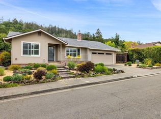 429 Oak Brook Ln, Santa Rosa, CA 95409