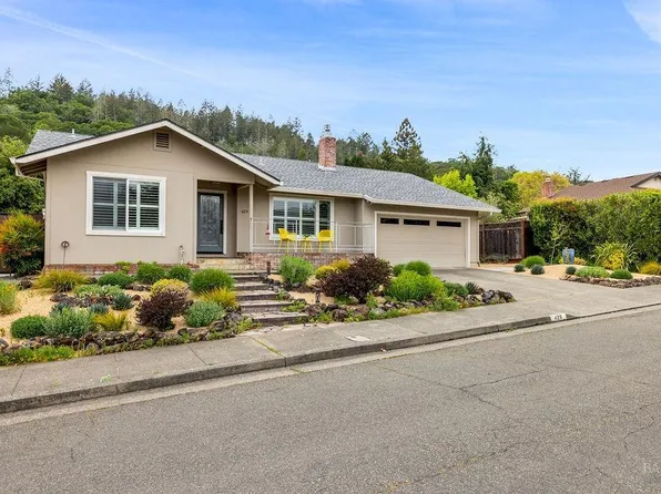 429 Oak Brook Lane, Santa Rosa, CA 95409