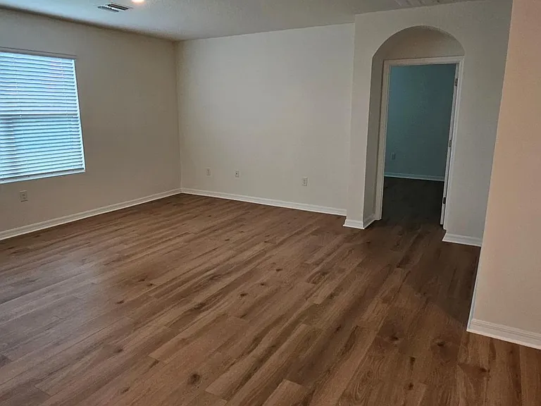 2836 Greenleaf Ter — Photo 14