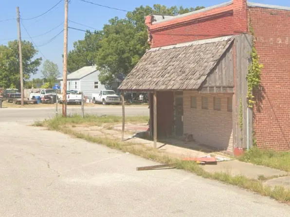 217 Commerce St, Commerce, OK 74339