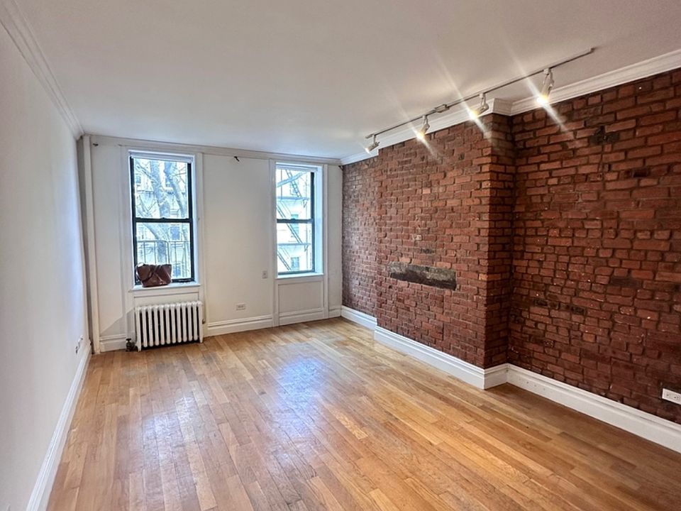 1st image of 237 W 10th St APT 14