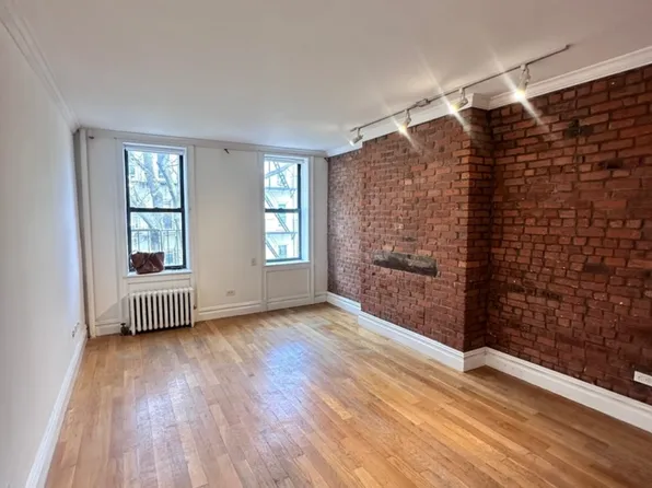 237 W 10th St APT 14, New York, NY 10014