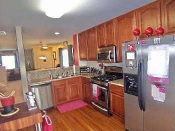 4th image of 2415 Hartfield Dr