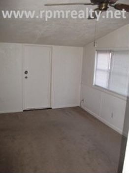 5th image of 900 E South St