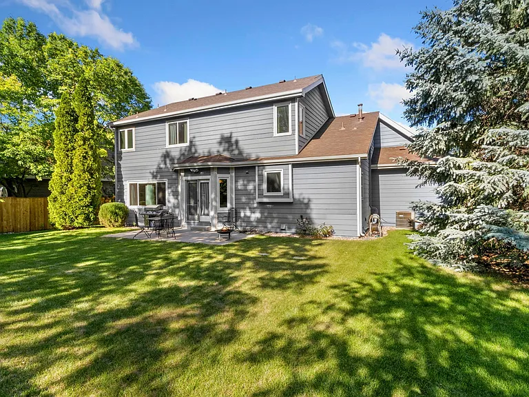 3761 Bromley Dr — Photo 4