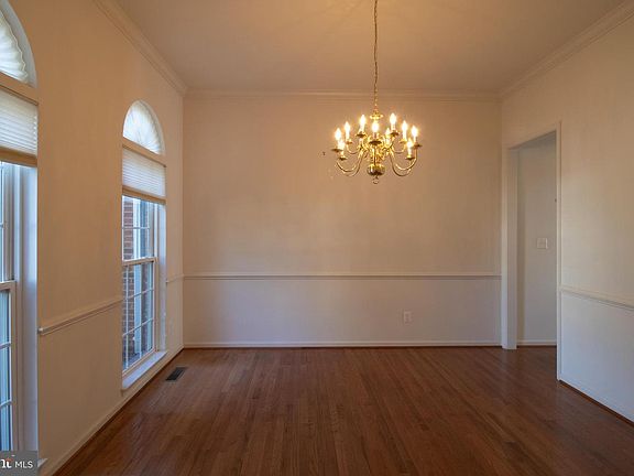 5th image of 6708 Stream View Ln