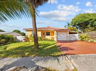 913 Bradley Court, West Palm Beach, FL 33405