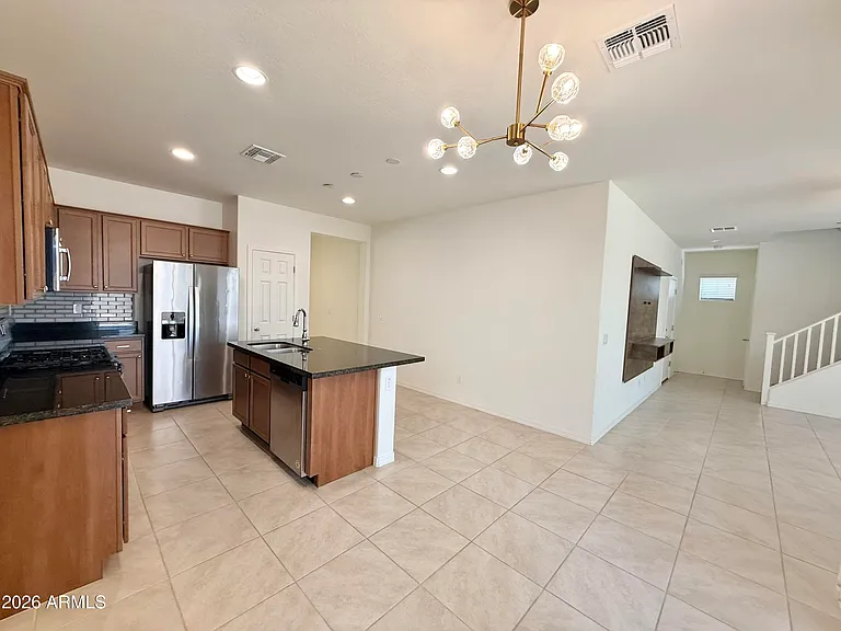 4722 E Tremaine Ave — Photo 13
