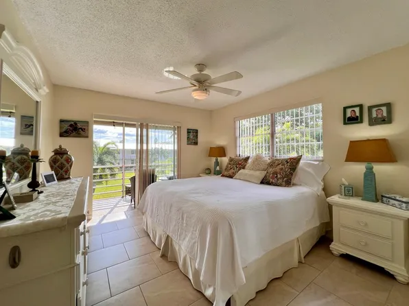 217 Cambridge I, West Palm Beach, FL 33417