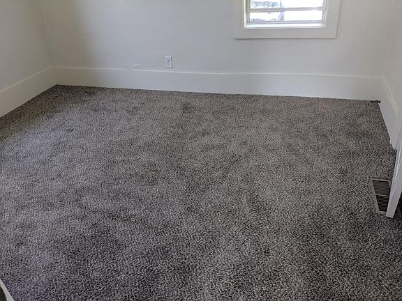 3rd image of 1506 Loretta Ave