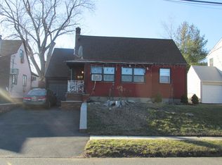 17 Indian Lake Rd, Little Ferry, NJ 07643