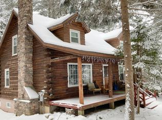 27 Cherry Tree Ln, Saranac Lake, NY 12983