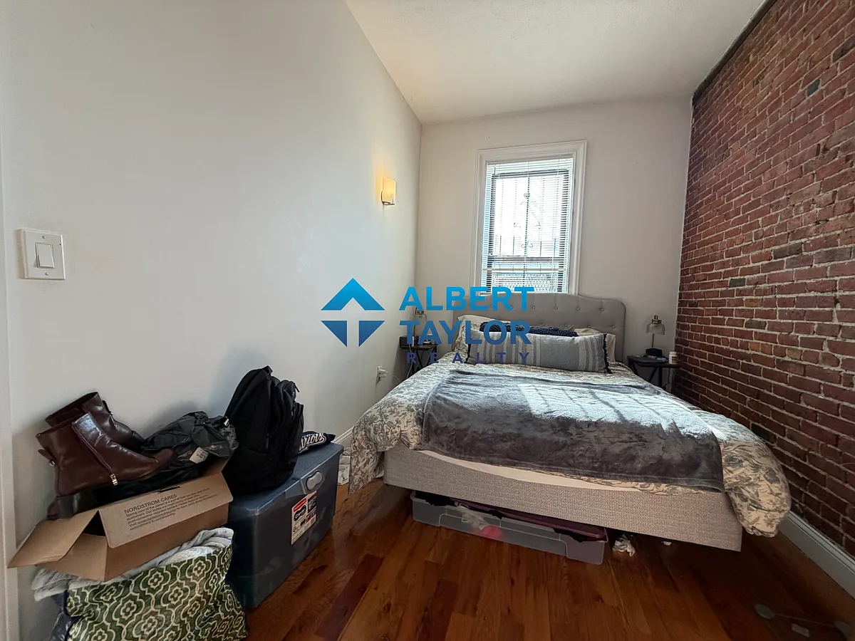 Building Photo - 23 Cortes St #9