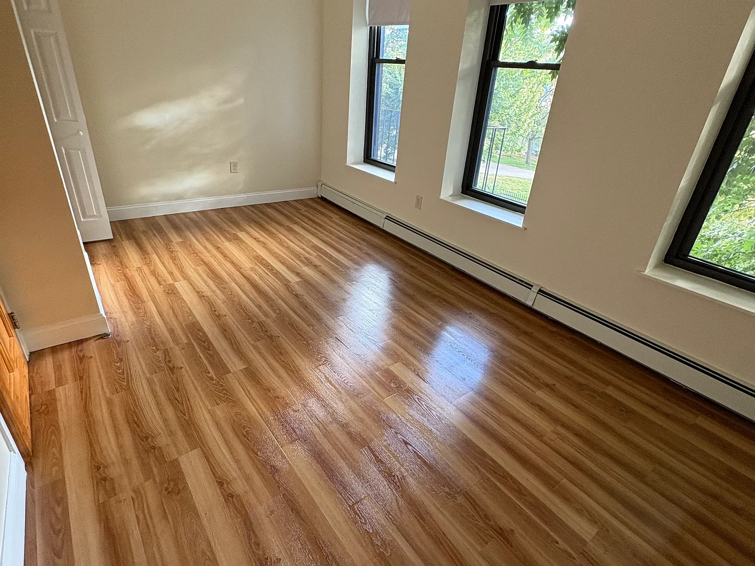 1 bed, 999 sqft, $3,200 — Photo 2