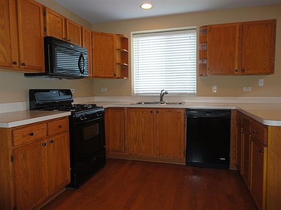 2nd image of 3809 Landings Rd