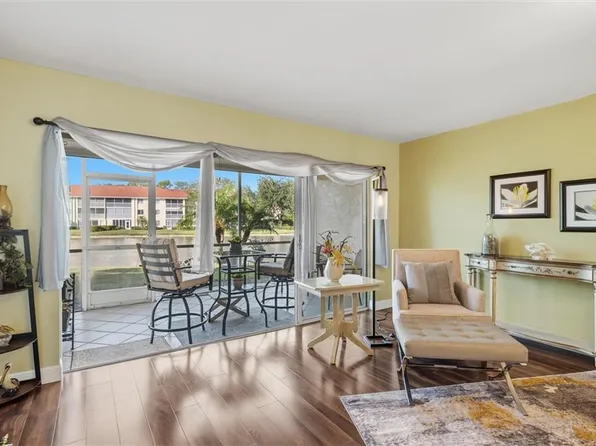 5875 Cobblestone LN #D105, NAPLES, FL 34112