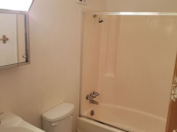 3rd image of 1904 30th St #1922