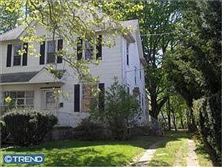 2nd image of 114 W Atlantic Ave