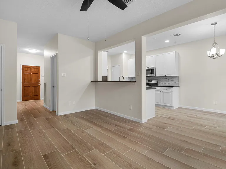 13 E Willowwood Ct — Photo 15