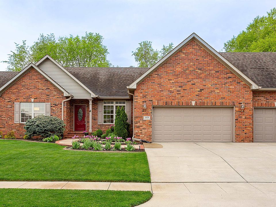 1st image of 1819 Canyon Creek Dr